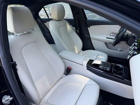 Used 2022 Mercedes-Benz A 220 4MATIC image 38