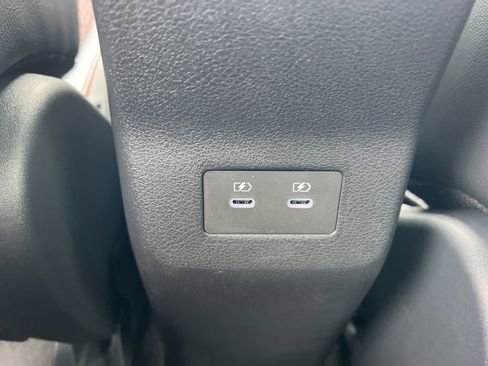 New 2025 Nissan Kicks SR image 20