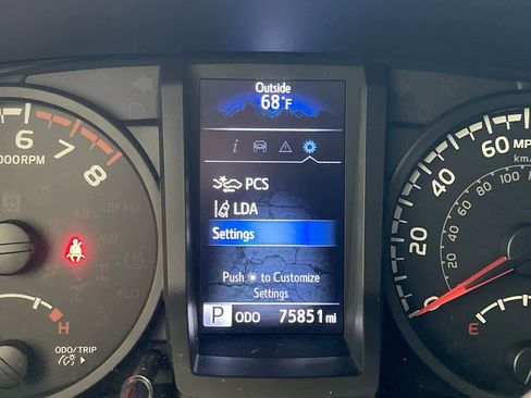 Certified 2019 Toyota Tacoma SR w/ SR Convenience Package image 15