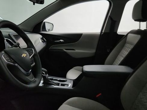 Used 2023 Chevrolet Equinox LT image 12