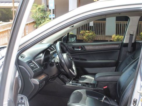 Used 2018 Subaru Outback 2.5i Limited image 23