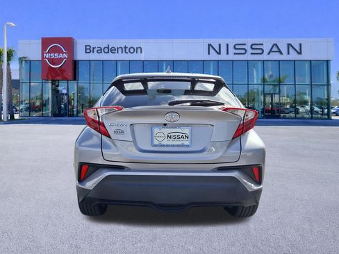 Used 2020 Toyota C-HR XLE image 6