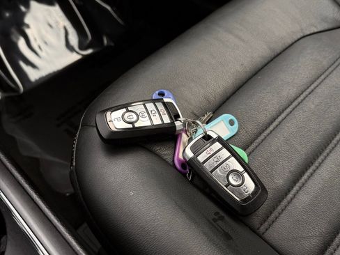 Used 2018 Ford Fusion SE w/ Equipment Group 602A FWD image 35