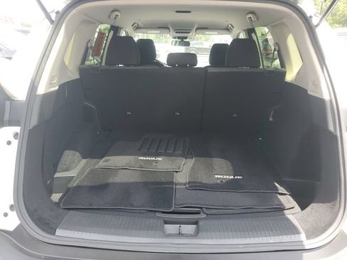 Used 2023 Nissan Rogue SV FWD image 6