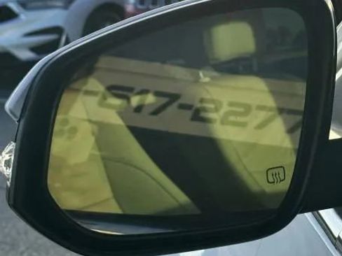 Used 2016 Toyota Highlander XLE image 11