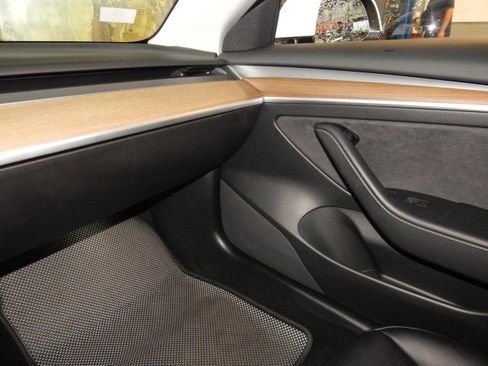 Used 2022 Tesla Model 3 Long Range image 19