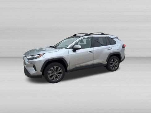 Used 2024 Toyota RAV4 Limited w/ Advanced Technology Package AWD/4WD image 11