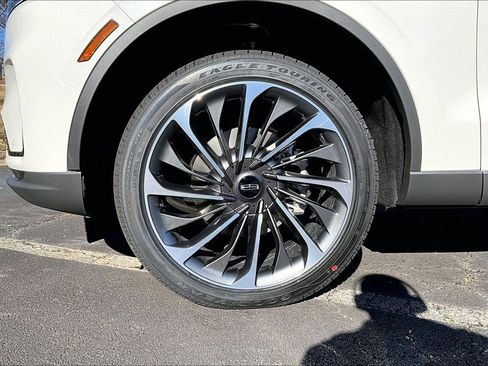 New 2026 Lincoln Aviator Reserve image 12