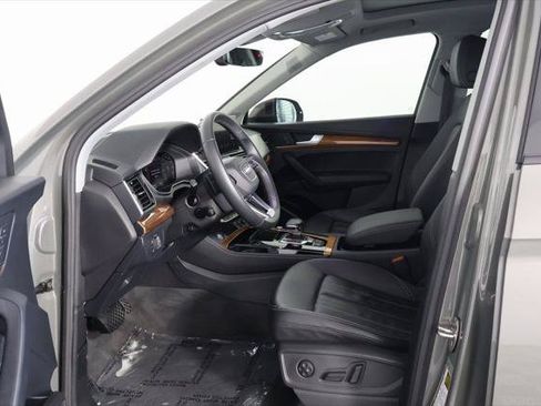 Certified 2023 Audi Q5 2.0T Premium Plus w/ Premium Plus Package AWD/4WD image 10