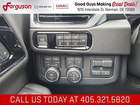 New 2026 GMC Yukon Denali w/ Denali Reserve Package AWD/4WD image 19