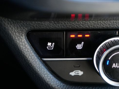 Certified 2025 Acura ADX A-Spec image 28