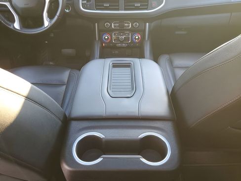 Used 2021 Chevrolet Suburban LT w/ Rear Media and Nav Package image 23