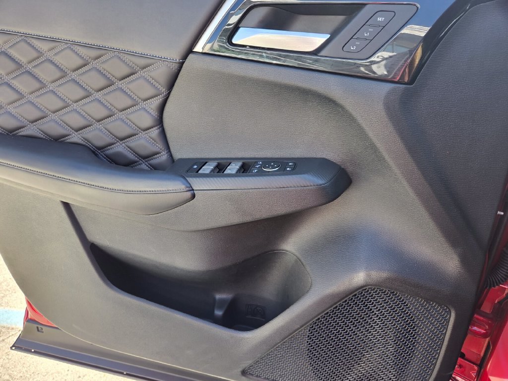 Used 2024 Mitsubishi Outlander SEL FWD image 21