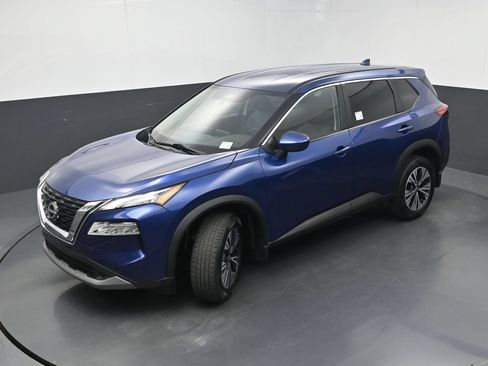 Used 2023 Nissan Rogue SV FWD image 30