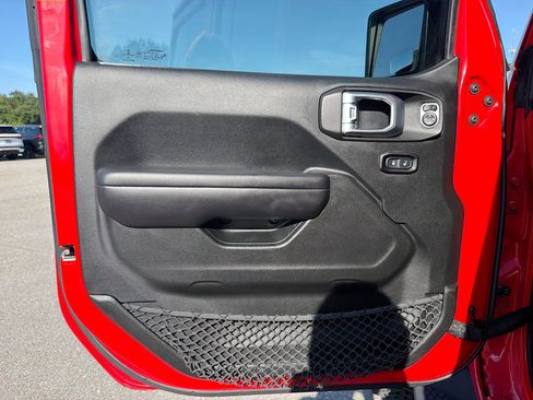 Used 2018 Jeep Wrangler Unlimited Sport S AWD/4WD image 21