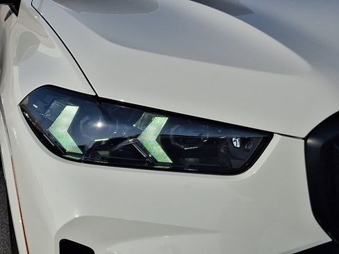 Used 2025 BMW X5 M60i AWD/4WD image 9