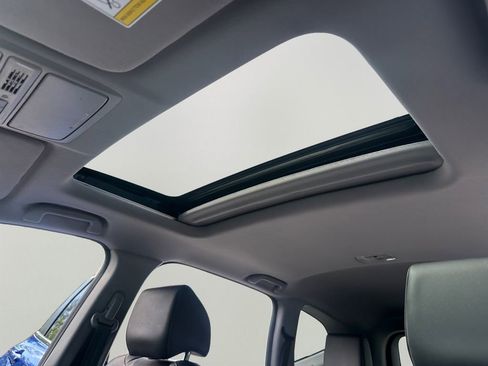 Used 2022 Honda CR-V Touring image 22