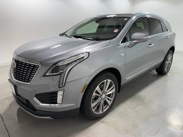 Certified 2025 Cadillac XT5 Premium Luxury AWD/4WD image 3