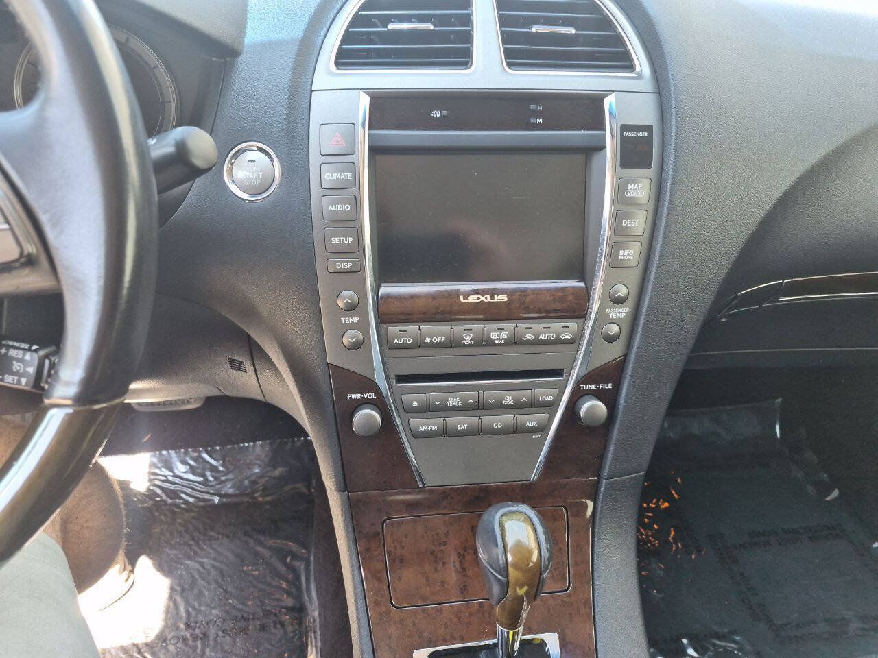 Used 2010 Lexus ES 350 w/ Preferred Accessory Package FWD image 19