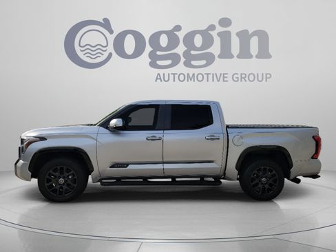 Used 2024 Toyota Tundra Platinum AWD/4WD image 2