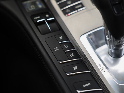 Used 2010 Porsche Panamera Turbo AWD/4WD image 39
