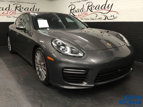Used 2016 Porsche Panamera GTS image 3