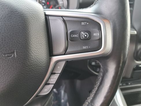 Used 2019 RAM 1500 Big Horn AWD/4WD image 17