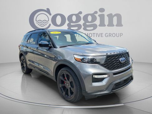 Certified 2022 Ford Explorer ST w/ ST Street Pack RWD image 4