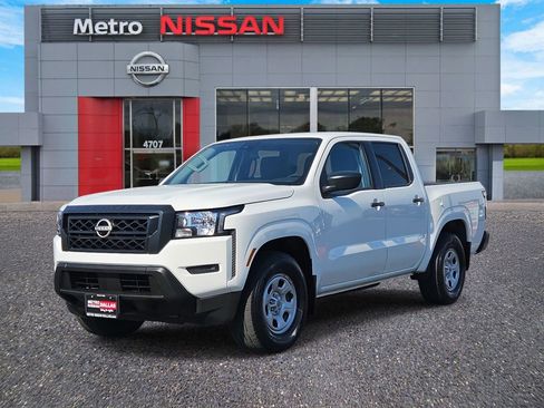 Certified 2022 Nissan Frontier S w/ Technology Package image 3