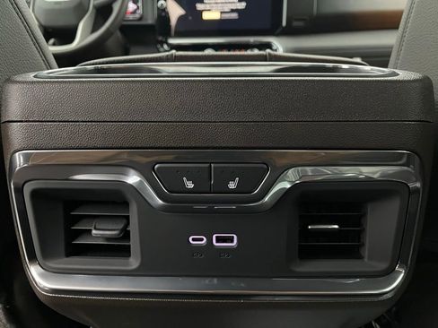 New 2025 GMC Sierra 1500 Denali w/ Denali Reserve Package image 37