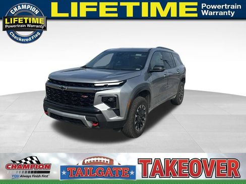 Used 2025 Chevrolet Traverse Z71 w/ Enhanced Driving Package AWD/4WD image 1