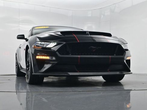 Used 2019 Ford Mustang GT Premium w/ GT Performance Package RWD image 43