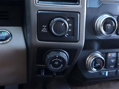 Used 2020 Ford F150 Limited image 21