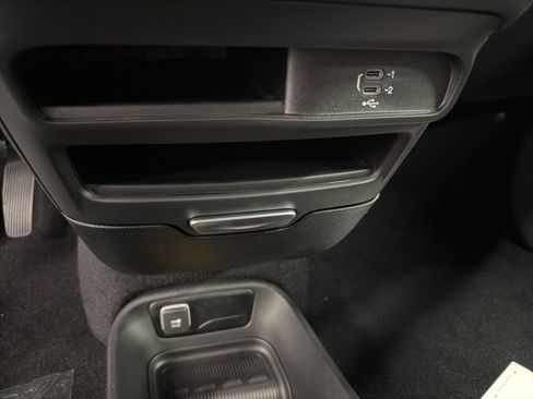 New 2026 Chrysler Pacifica Select image 23