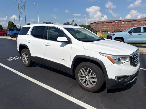 Used 2017 GMC Acadia SLE w/ Driver Alert Package I FWD image 7