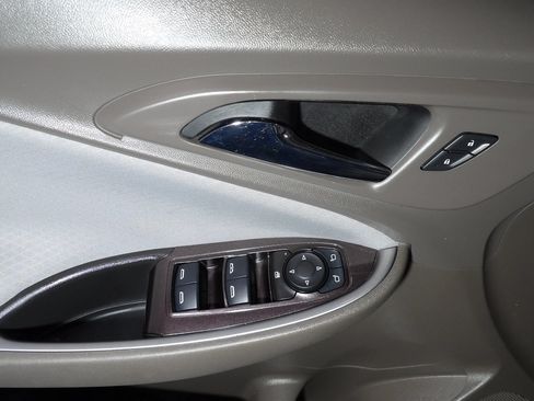 Used 2022 Chevrolet Malibu LT FWD image 7