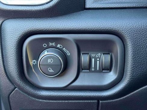 Used 2021 RAM 1500 Laramie image 19