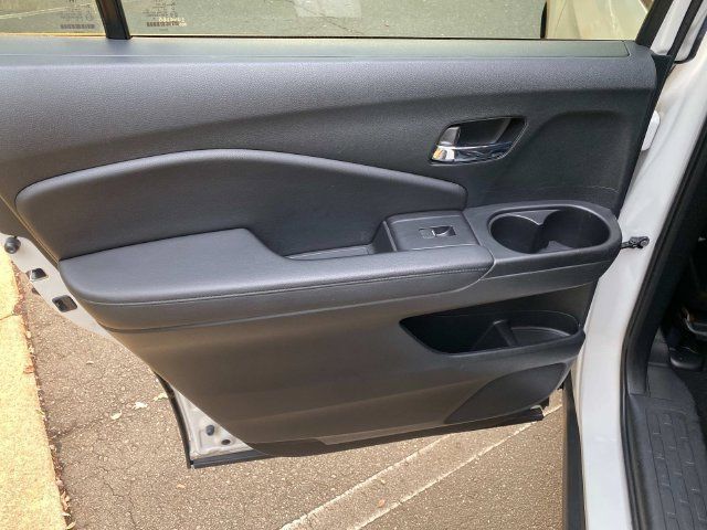 Used 2022 Honda Pilot Sport image 11