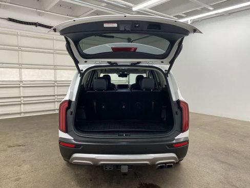 Used 2022 Kia Telluride EX w/ EX Premium Package image 28