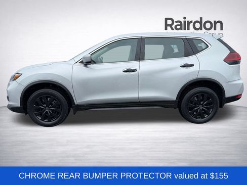 Used 2018 Nissan Rogue S AWD/4WD image 4