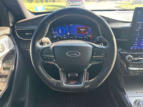 Used 2022 Ford Explorer ST w/ Equipment Group 401A AWD/4WD image 19