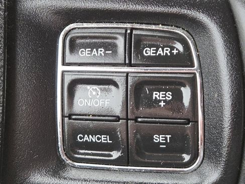 Used 2017 RAM 1500 Big Horn image 8