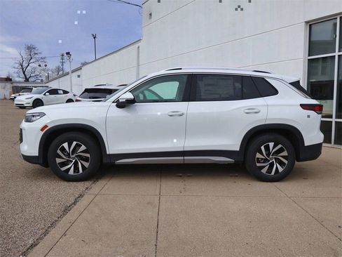 New 2026 Volkswagen Tiguan S FWD image 2