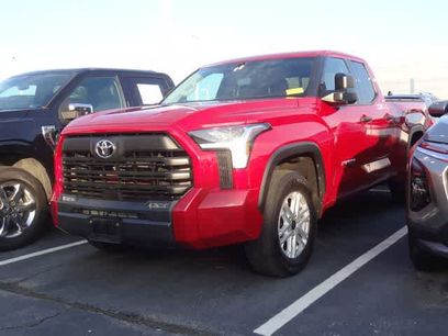 Used 2022 Toyota Tundra SR5 w/ SR5 Convenience Package