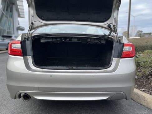 Used 2017 Subaru Legacy 2.5i Limited image 34