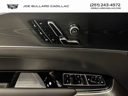 New 2026 Cadillac Lyriq V w/ LPO, Floor Liner Package AWD/4WD image 6