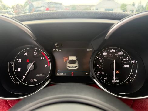 Used 2020 Alfa Romeo Giulia Ti w/ Nero Edizione RWD image 15