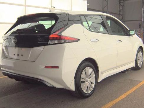 Used 2024 Nissan Leaf S image 3