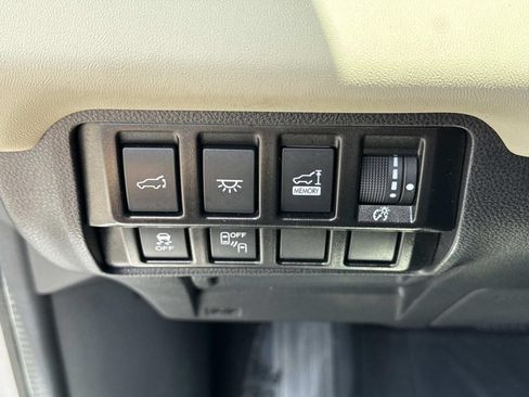 Used 2022 Subaru Ascent Limited w/ Technology Package AWD/4WD image 49