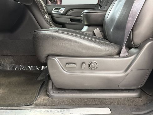 Used 2013 Cadillac Escalade Platinum image 20